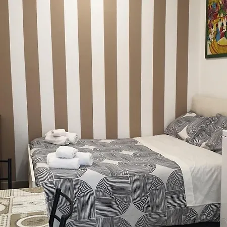 Mini Loft - Centro - A Due Passi Dal Mare 아파트 바리